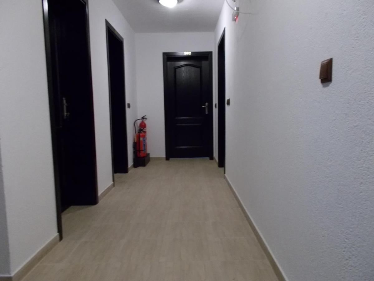 Апартхотел "Старият Град" В Етнографски Комплекс Złatograd Zewnętrze zdjęcie